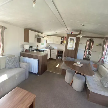 Modern 2017 Model Delta Sienna Static Caravan In Clarach Bay Aberystwyth Exterior photo