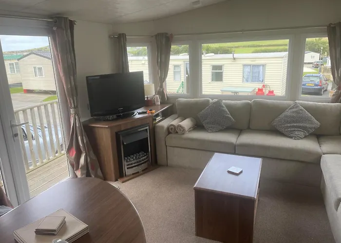 Modern 2017 Model Delta Sienna Static Caravan In Clarach Bay