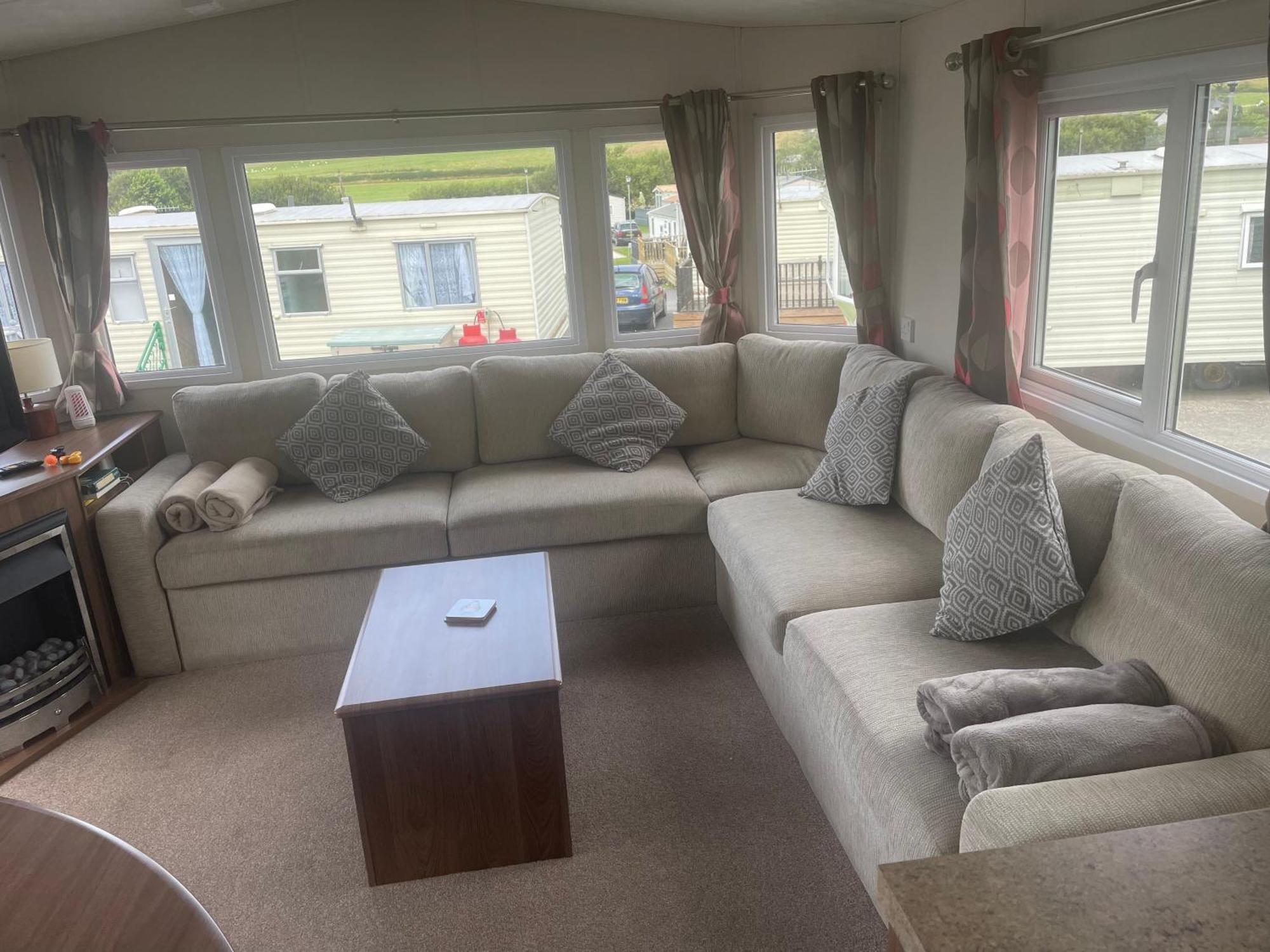 Modern 2017 Model Delta Sienna Static Caravan In Clarach Bay Holiday home *