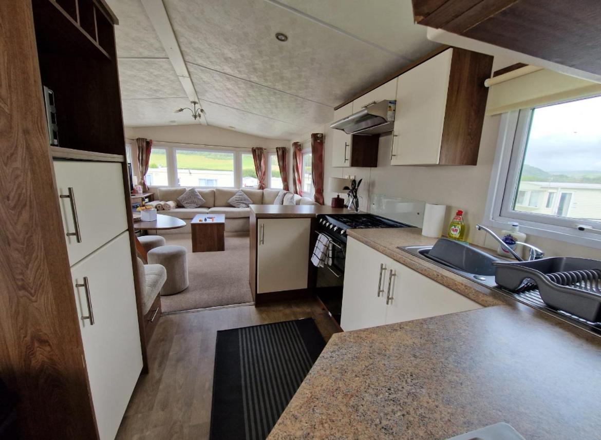 Modern 2017 Model Delta Sienna Static Caravan In Clarach Bay *